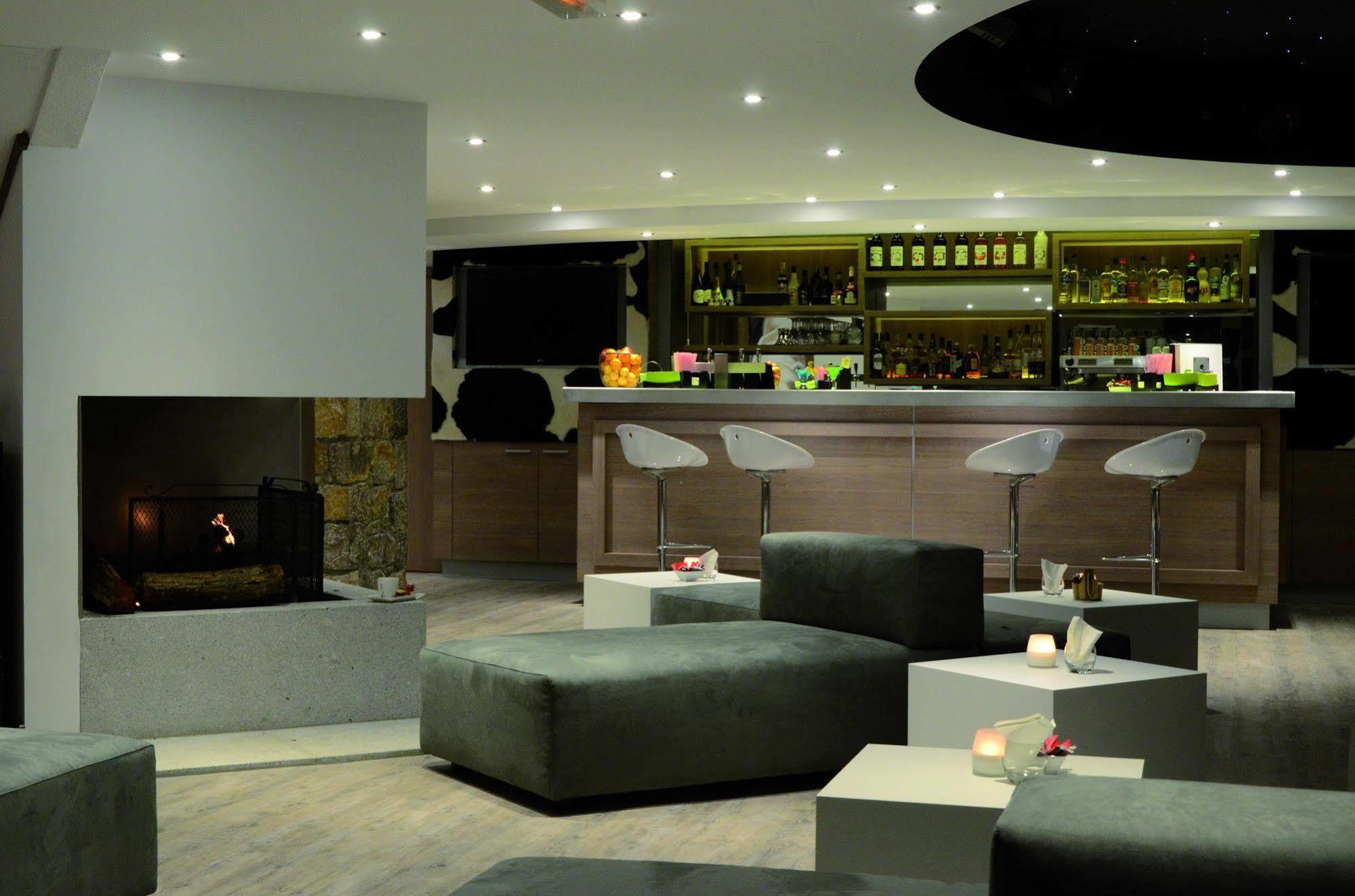Hotel L'Eden Des Cimes - Vacances Bleues - Belle Plagne 2100 Ла-Плань Екстер'єр фото
